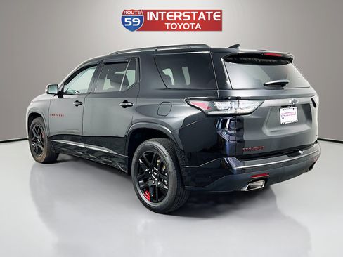 Used 2021 Chevrolet Traverse Premier w/ Redline Edition AWD/4WD image 5