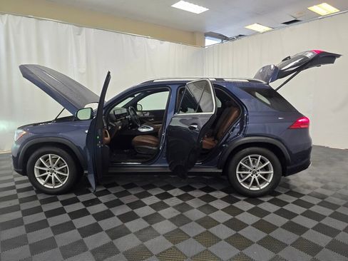 Used 2024 Mercedes-Benz GLE 350 GLE 350 w/ 3rd Row Seat Package image 12