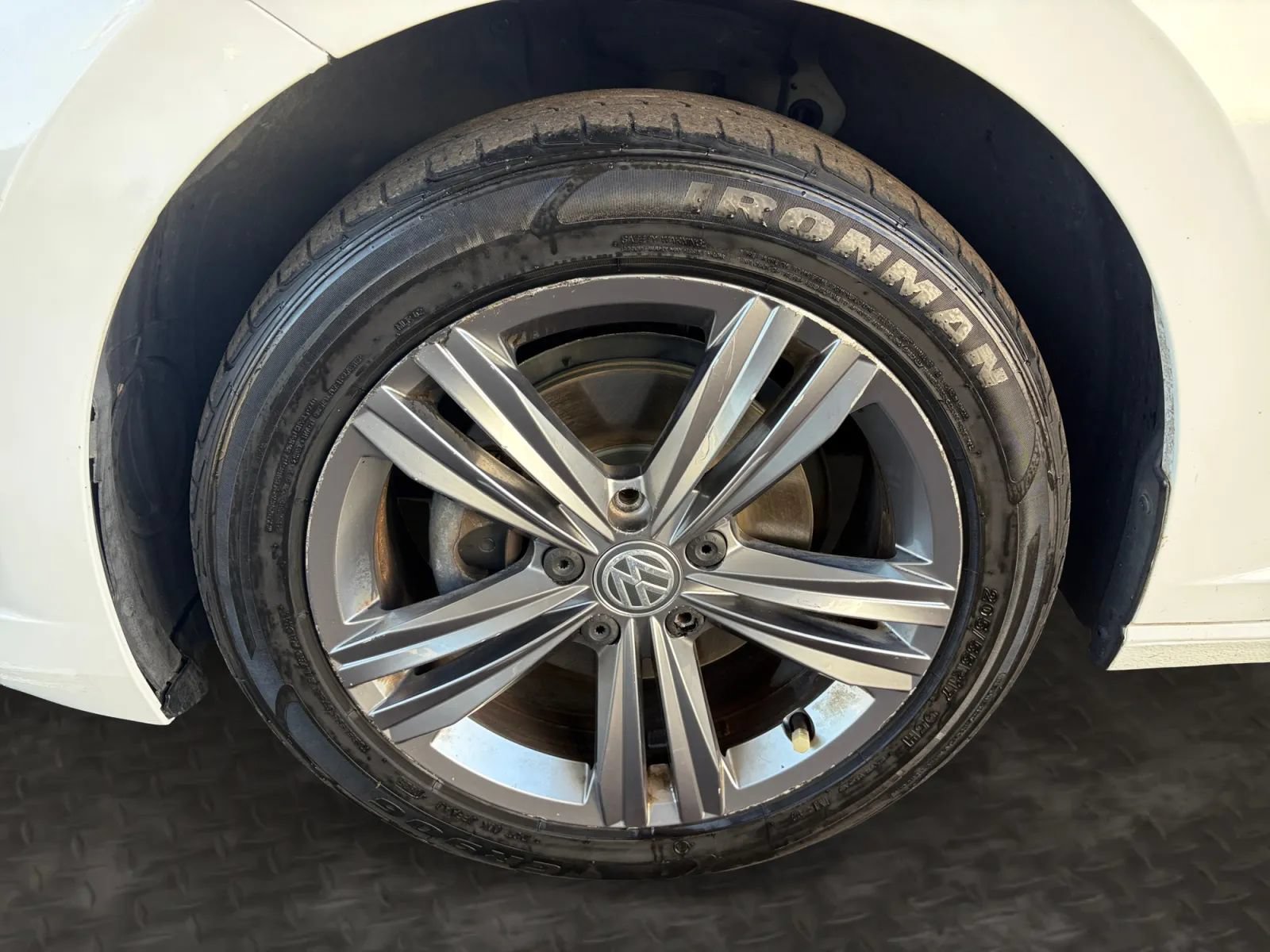 Used 2019 Volkswagen Jetta R-Line w/ R-Line Cold Weather Package FWD image 36