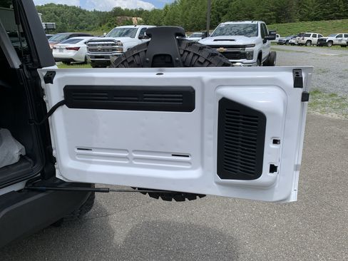 Used 2023 Ford Bronco Wildtrak AWD/4WD image 48