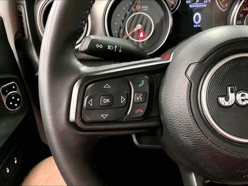 Used 2023 Jeep Gladiator Sport AWD/4WD image 27