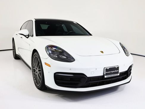 Used 2022 Porsche Panamera image 9