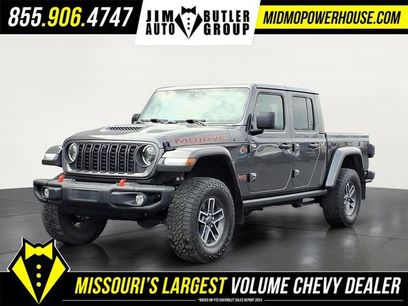Used 2024 Jeep Gladiator Mojave