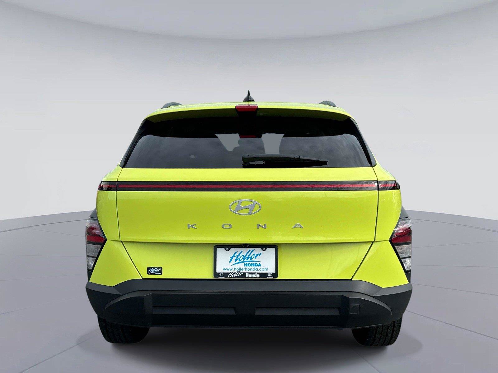 Used 2025 Hyundai Kona SEL FWD image 5