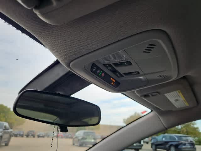 Used 2020 Chevrolet Malibu LT FWD image 27