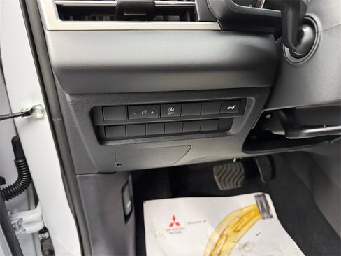 New 2026 Mitsubishi Outlander Trail Edition image 29