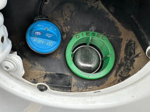 Used 2023 RAM 2500 Laramie image 13