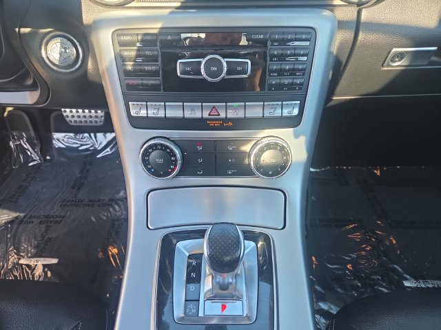 Used 2016 Mercedes-Benz SLK 300 image 11