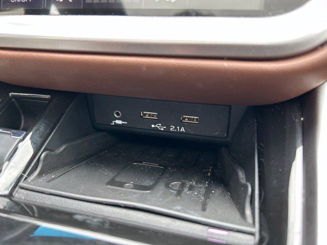 Used 2020 Subaru Outback Touring XT AWD/4WD image 26