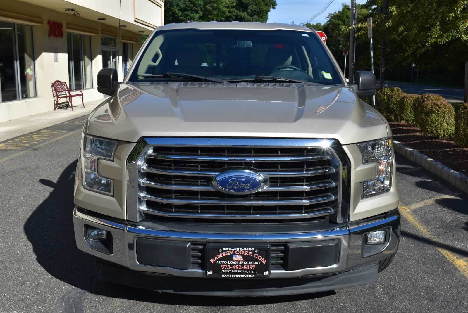 Used 2017 Ford F150 XLT w/ Equipment Group 302A Luxury RWD image 9