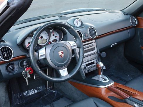 Used 2005 Porsche Boxster S image 25