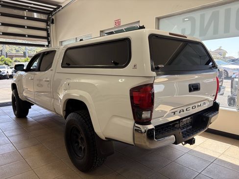 Used 2019 Toyota Tacoma SR5 RWD image 4