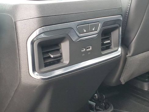 Used 2025 Chevrolet Silverado 1500 High Country AWD/4WD image 29