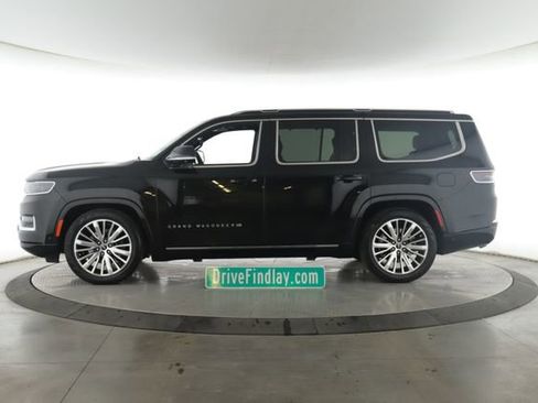 Used 2025 Jeep Grand Wagoneer 4WD image 9