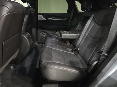 Used 2023 Cadillac XT5 Premium Luxury image 40
