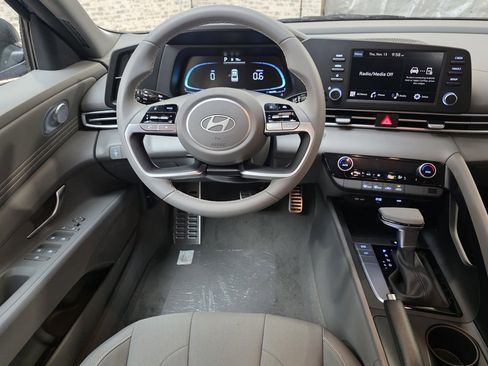 New 2026 Hyundai Elantra Sport image 15