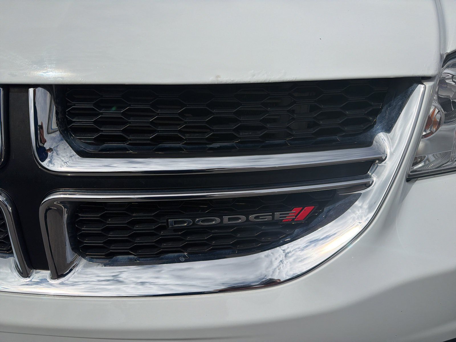 Used 2020 Dodge Grand Caravan SE FWD image 32