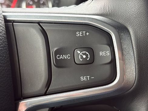 Used 2024 RAM 1500 Laramie AWD/4WD image 16
