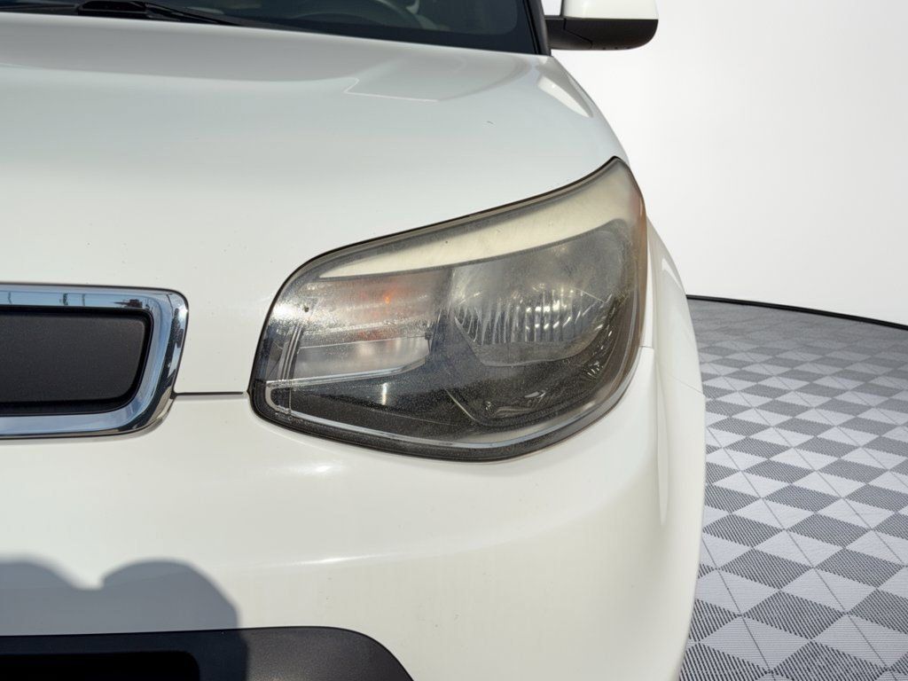 Used 2014 Kia Soul FWD image 12