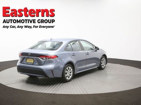 Used 2022 Toyota Corolla LE FWD image 39