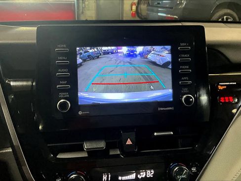 Used 2023 Toyota Camry LE image 27