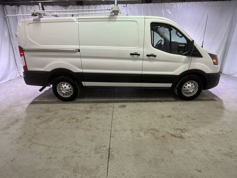 Used 2024 Ford Transit 150 Low Roof AWD image 12