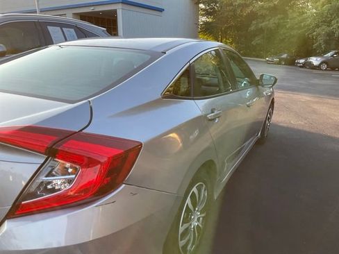 Used 2016 Honda Civic LX image 4