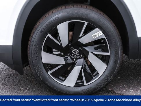 Used 2025 Volkswagen Atlas Cross Sport SE image 16