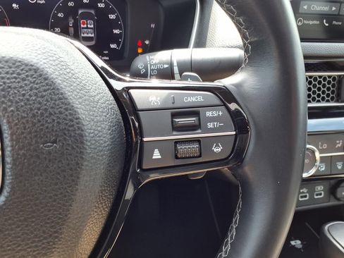 Used 2023 Honda Civic Touring image 18