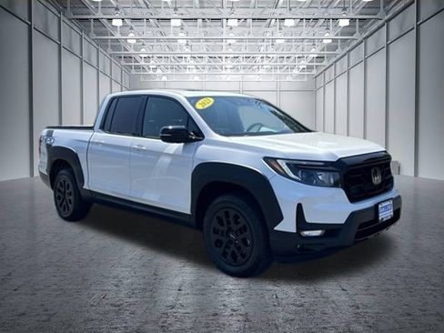Used 2023 Honda Ridgeline Black Edition image 10