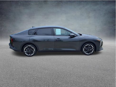 Used 2025 Kia K4 EX FWD image 11