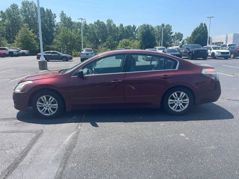 Used 2011 Nissan Altima 2.5 S w/ Convenience Pkg FWD image 5