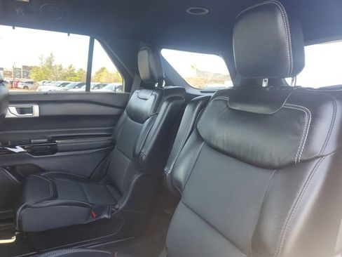 Used 2022 Ford Explorer ST w/ Equipment Group 401A AWD/4WD image 30