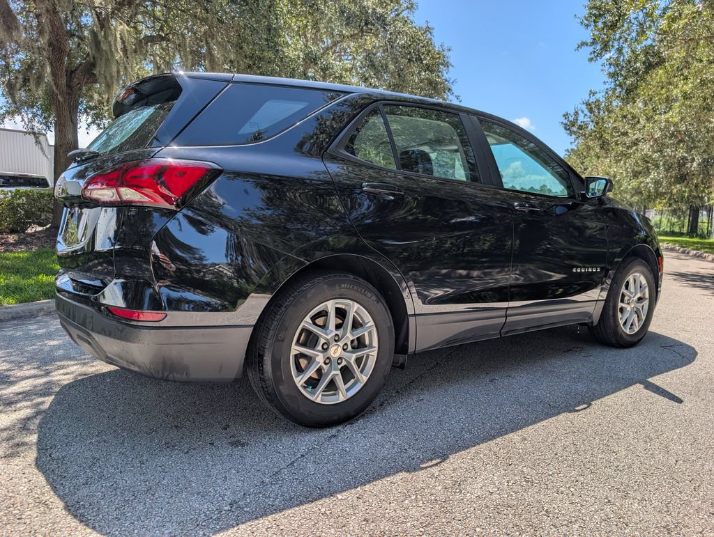 Used 2024 Chevrolet Equinox LS FWD image 9