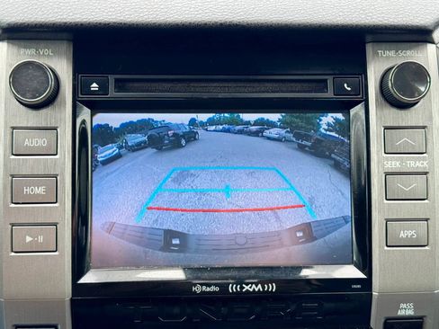 Used 2018 Toyota Tundra SR5 AWD/4WD image 15