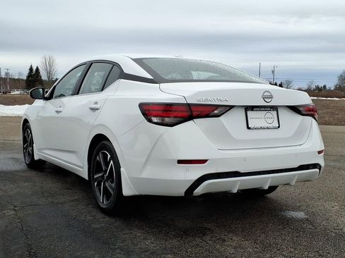 Certified 2025 Nissan Sentra SV FWD image 29