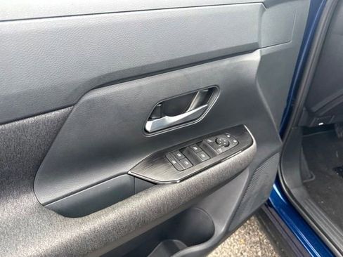 Used 2026 Nissan Kicks SV FWD image 26