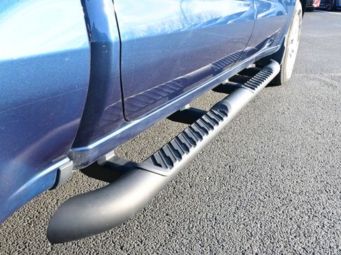 Used 2023 Chevrolet Silverado 1500 Custom image 11