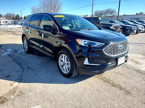 Used 2024 Ford Edge SEL image 4