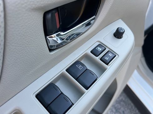 Used 2014 Subaru Crosstrek 2.0i Limited w/ Popular Package #2 image 12