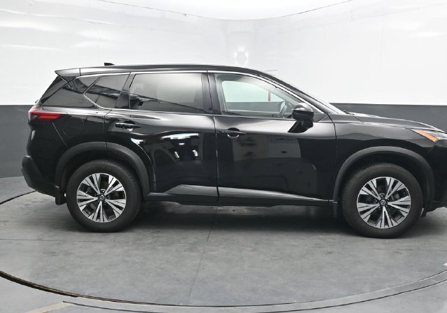 Used 2021 Nissan Rogue SV AWD/4WD image 9