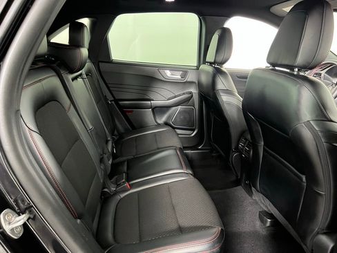 Used 2025 Ford Escape ST-Line image 27