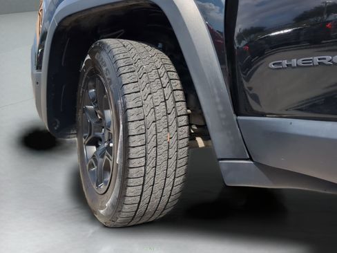 Used 2016 Jeep Cherokee Trailhawk w/ Comfort/Convenience Group image 67