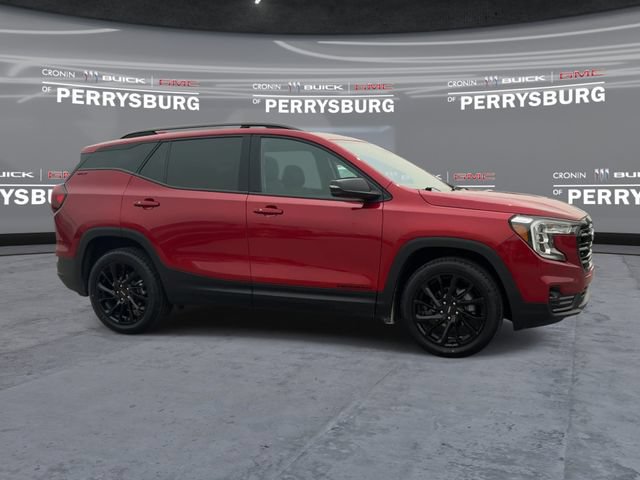 Used 2023 GMC Terrain SLT w/ Infotainment Package II AWD/4WD image 9
