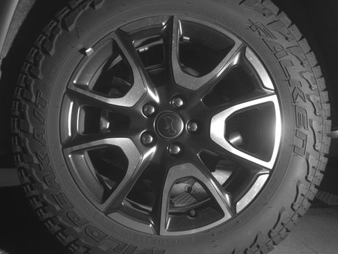 Used 2025 Jeep Compass Trailhawk AWD/4WD image 14