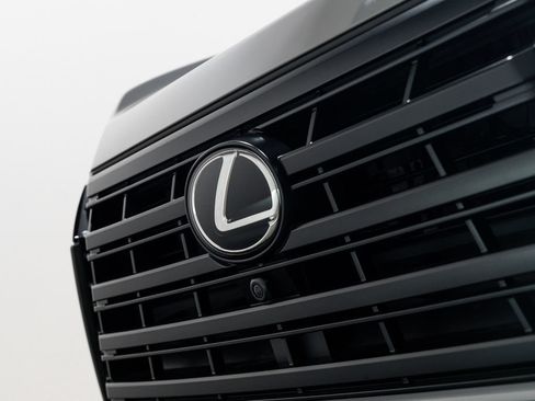 Used 2026 Lexus GX 550 w/ Accessory Package (2T) AWD/4WD image 95