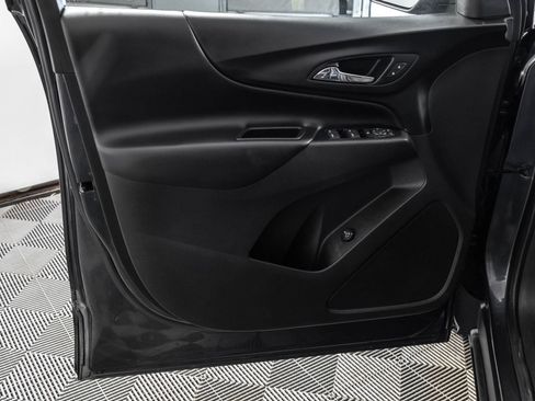 Used 2019 Chevrolet Equinox LT FWD image 34