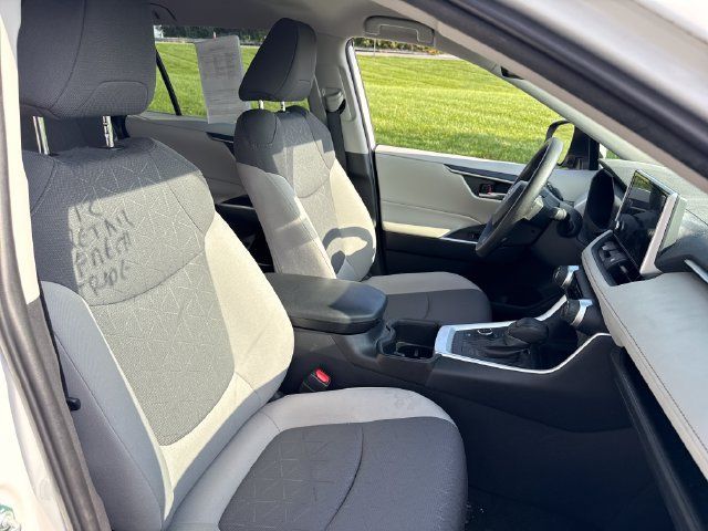 Certified 2024 Toyota RAV4 XLE AWD/4WD image 13