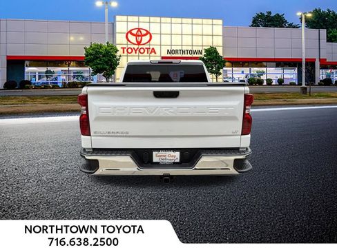 Used 2023 Chevrolet Silverado 1500 LT AWD/4WD image 23