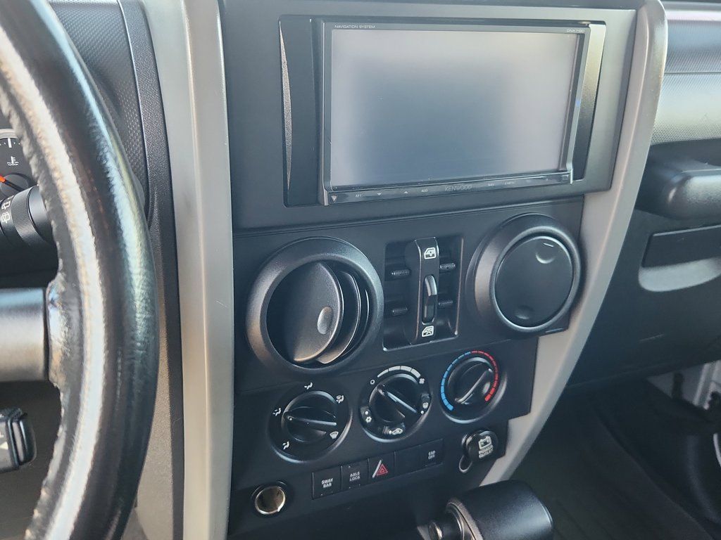Used 2007 Jeep Wrangler Unlimited Rubicon w/ PWR Convenience Group AWD/4WD image 20